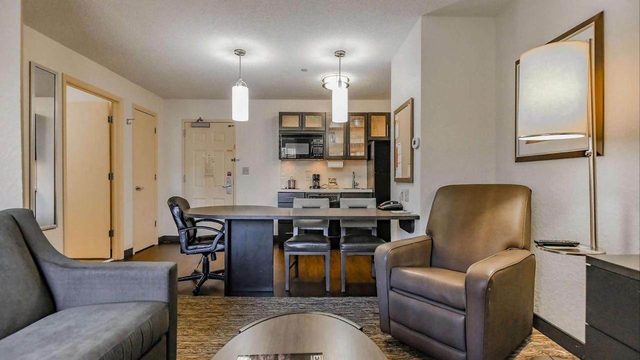 Sonesta Simply Suites Oklahoma City Airport Extérieur photo
